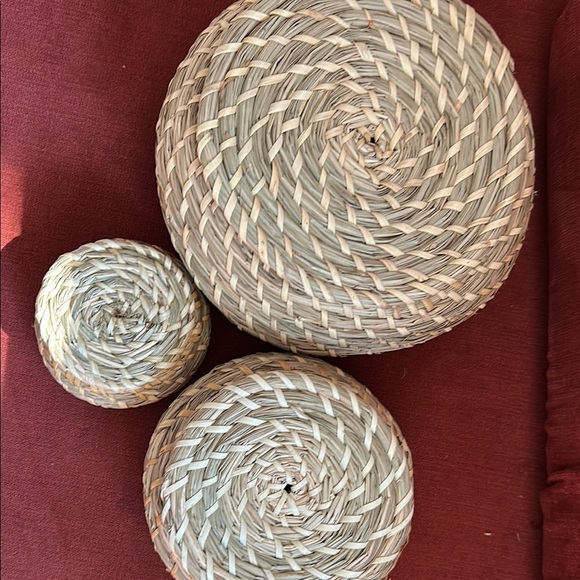 Handwoven Natural Basket Set 3 - Picture 6 of 7